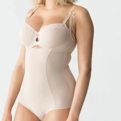 PrimaDonna Twist Corrigerend Ondergoed Body A La Folie Caffé Latte - Maat 44 40 PrimaDonna Twist Corrigerend Ondergoed Body A La Folie Caffé Latte - Maat 44 -Badmode Winkel 481x840 3