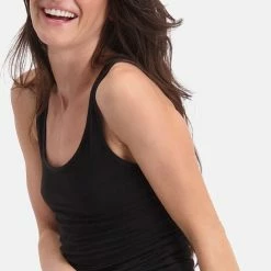 Bamboo Basics - 2-Pack Dames Bamboe Singlets Anna – Zwart - S 10 Bamboo Basics - 2-Pack Dames Bamboe Singlets Anna – Zwart - S -Badmode Winkel 492x840 1