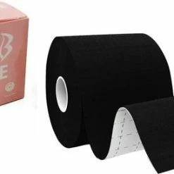 Merkloos Boob Tape – Borst Tape – Plak BH – Naturel – Donkere Huid – BH Accessoire – BH Tape – Zwart – Push Up – 5 Meter Lang + GRATIS Opbergdoos -Badmode Winkel 550x273