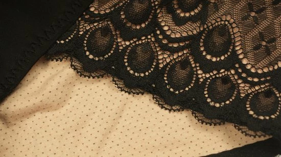 De Millennials - Shapewear Voor Billen,buik En Benen Zwart M | Corrigerend Ondergoed | Seamless Ondergoed | Dames |Afslankbroek |High Waist Ondergoed |Ultradun |Tummy Control |Lace 11 De Millennials - Shapewear Voor Billen,buik En Benen Zwart M | Corrigerend Ondergoed | Seamless Ondergoed | Dames |Afslankbroek |High Waist Ondergoed |Ultradun |Tummy Control |Lace - Afbeelding 9