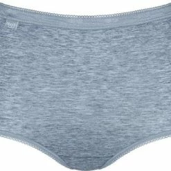 Sloggi Basic+ Dames Maxi Slip - 4-pack - Lichtgrijs - Maat 40 -Badmode Winkel 550x389 1