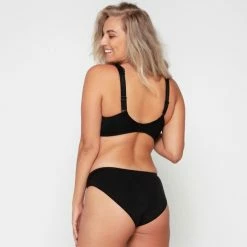 LingaDore 1400-5C DAILY Beugel BH -Badmode Winkel 550x537 3