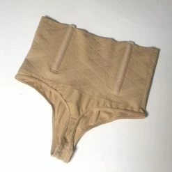 Merkloos Correctie Ondergoed Shapewear - High Waist String Beige Maat 42/44 -Badmode Winkel 550x550 174