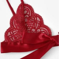 Go Go Gadget Sexy Kanten Lingerieset | Niet-voorgevormde Bh | Brazilian | Rood | Maat S -Badmode Winkel 550x623 7