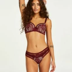 Hunkemöller Dames Lingerie Voorgevormde Beugel Bh Malika - Rood - Maat C80 -Badmode Winkel 550x652 2
