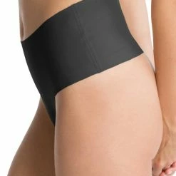 Spanx Undie-Tectable String - Zwart - Maat XL -Badmode Winkel 550x703 2
