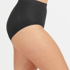 Spanx Thinstincts 2.0 - Brief - Maat XL - Kleur Zwart -Badmode Winkel 550x710 5