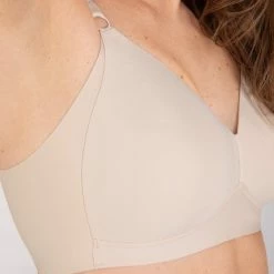 Naturana Side Smoother Skin - Wireless Bh Maat: 95B -Badmode Winkel 550x733 51