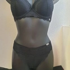 Dream-Avenue Dream Avenue - Time Square String Zwart - Maat XXL - Zwart - Dames -Badmode Winkel 550x733 62