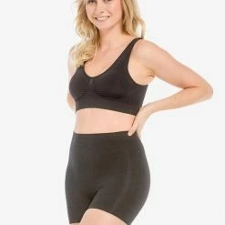 MAGIC Bodyfashion Comfort Short Zwart Vrouwen - Maat XL -Badmode Winkel 550x770 3