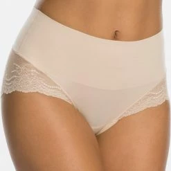 Spanx Undie-Tectable Lace Hi Hipster - Soft Nude - Maat L -Badmode Winkel 550x787 4