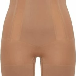 Spanx Thinstincts 2.0 - High-Waisted Mid-Thigh Short - Maat L - Kleur Café Au Lait (Dark Nude) -Badmode Winkel 550x808