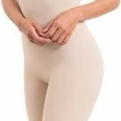 MAGIC Bodyfashion Maxi Sexy Hi Bermuda Latte Vrouwen - Maat XL 43 MAGIC Bodyfashion Maxi Sexy Hi Bermuda Latte Vrouwen - Maat XL -Badmode Winkel 550x810 5